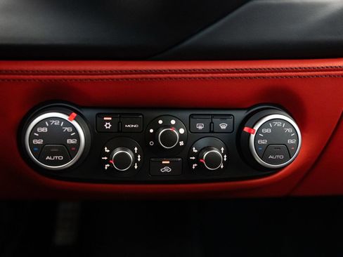 Used 2019 Ferrari 488 GTB RWD image 31