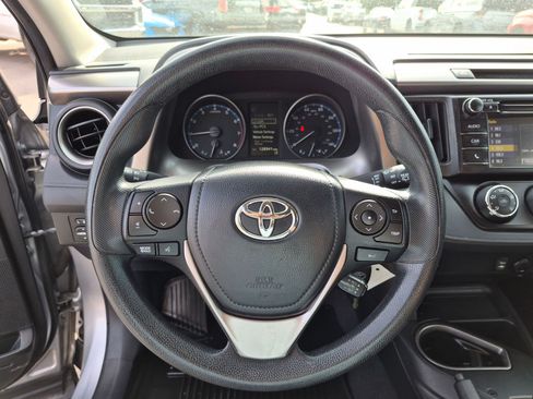 Used 2018 Toyota RAV4 LE w/ All Weather Liner Package AWD/4WD image 16