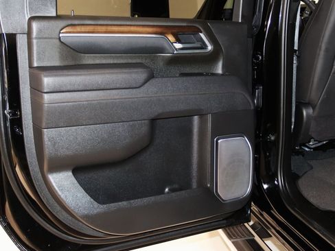 Used 2025 Chevrolet Silverado 2500 High Country w/ Technology Package image 58