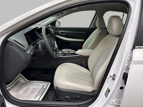 Used 2023 Hyundai Sonata SEL w/ Cargo Package image 9