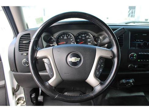 Used 2012 Chevrolet Silverado 1500 LT AWD/4WD image 17