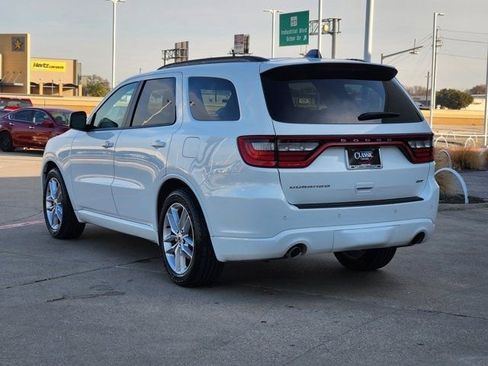 Used 2023 Dodge Durango GT image 3