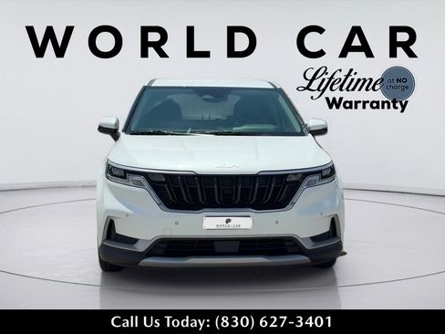 Used 2024 Kia Carnival EX FWD image 8
