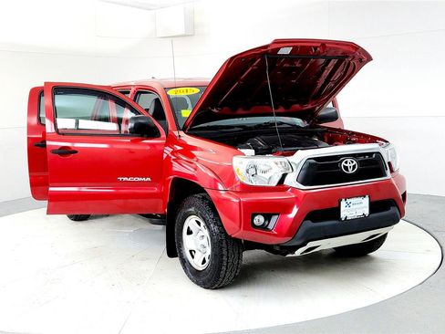 Used 2015 Toyota Tacoma 4x4 Double Cab w/ SR5 Package image 9