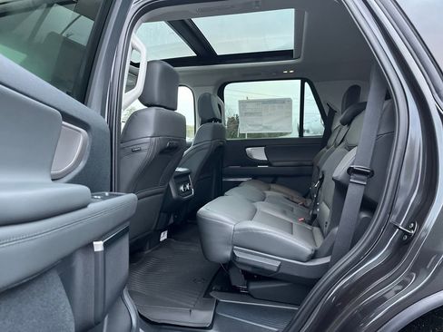 New 2026 Ford Expedition Active image 26