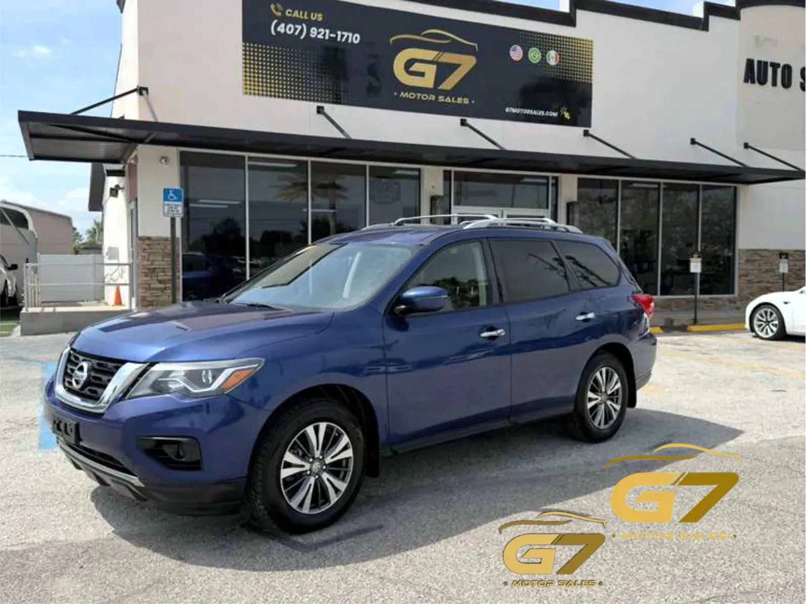 Used 2018 Nissan Pathfinder S FWD image 1