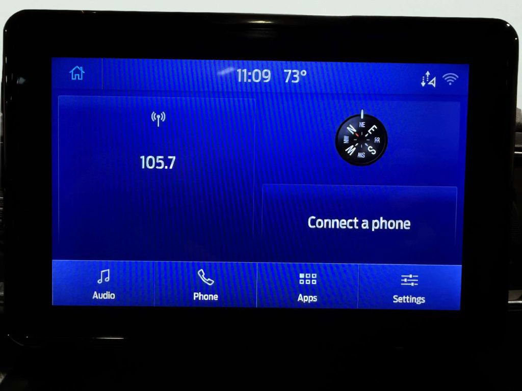 Used 2020 Ford Explorer XLT w/ Equipment Group 202A AWD/4WD image 35