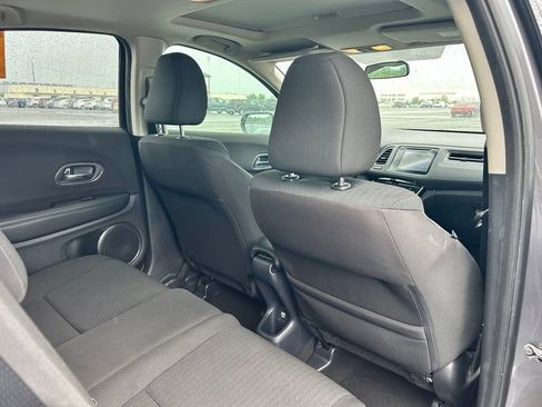 Used 2018 Honda HR-V EX image 13