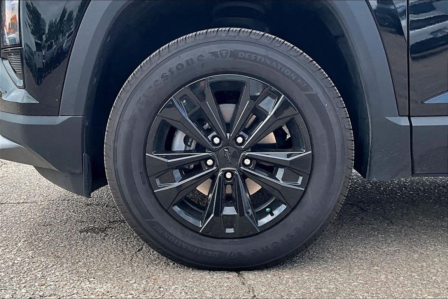Used 2026 Chevrolet Equinox LT FWD image 9