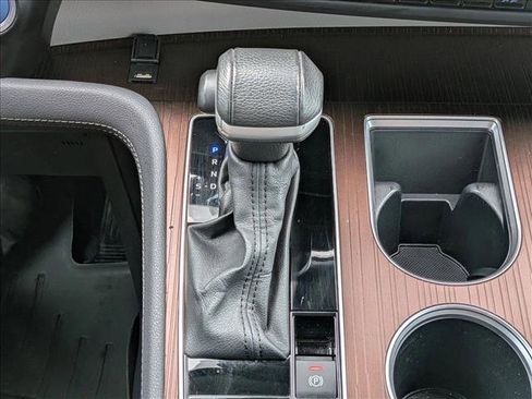 Used 2024 Toyota Sienna XLE image 15