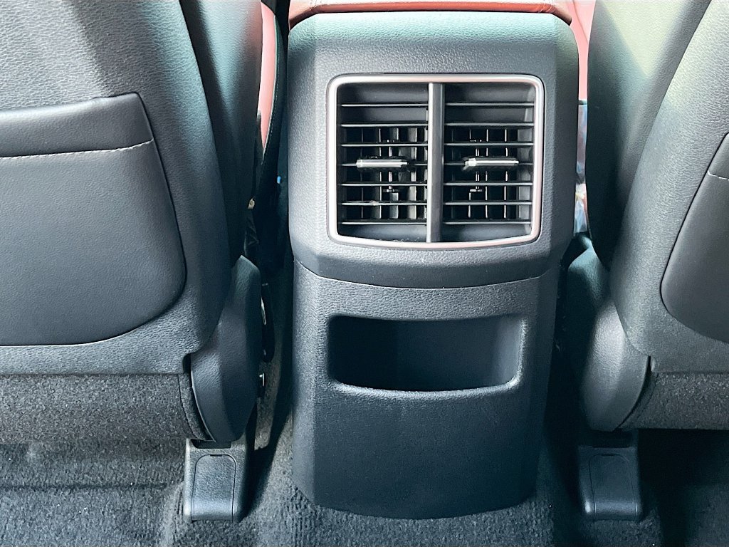 New 2026 Kia Sportage SX FWD image 32