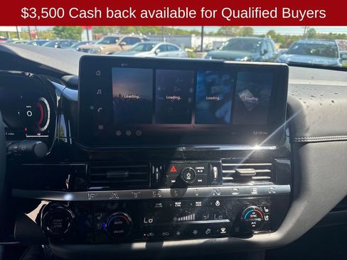 New 2026 Nissan Pathfinder Platinum AWD/4WD image 17