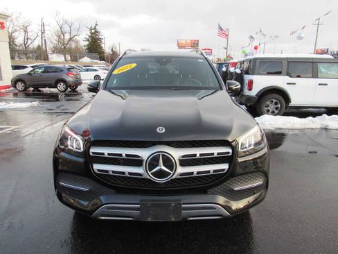 Used 2022 Mercedes-Benz GLS 450 4MATIC image 2