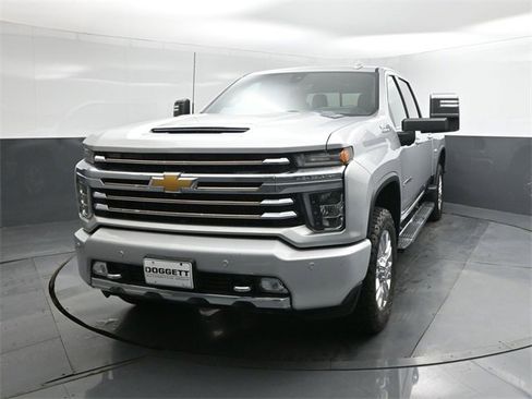 Used 2020 Chevrolet Silverado 2500 High Country w/ Technology Package image 30