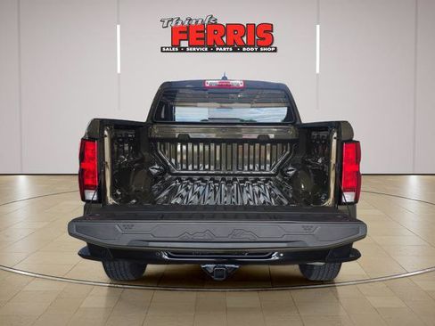Used 2025 Chevrolet Colorado Trail Boss AWD/4WD image 9
