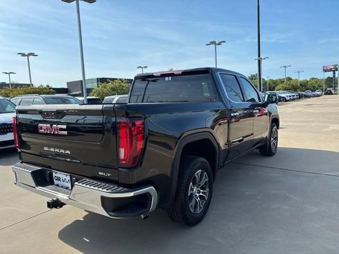 Used 2025 GMC Sierra 1500 SLT RWD image 4