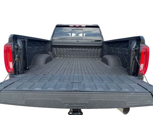 Used 2023 GMC Sierra 2500 Denali w/ Denali Ultimate Package AWD/4WD image 18