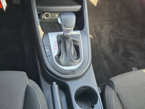 Used 2022 Kia Forte Sedan FWD image 32