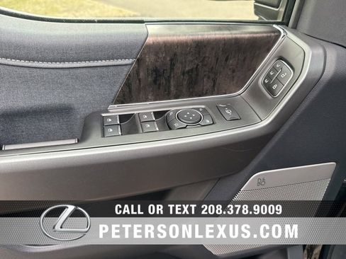 Used 2025 Ford F250 Lariat w/ FX4 Off-Road Package image 20