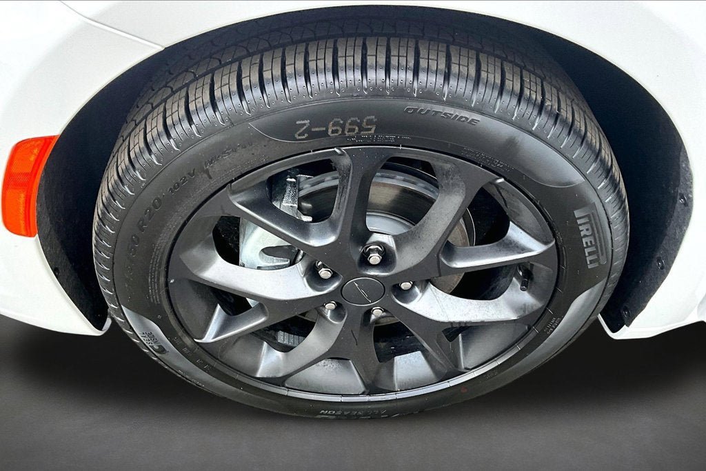 New 2027 Chrysler Pacifica Select FWD image 15