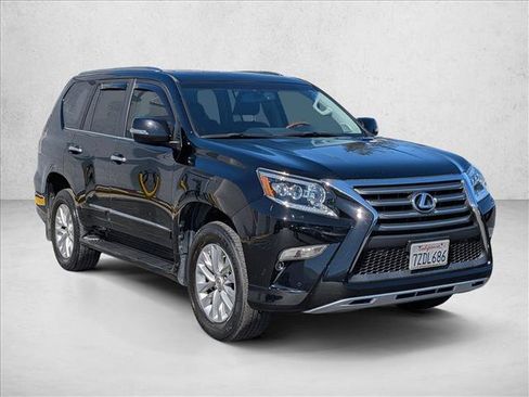 Used 2017 Lexus GX 460 Premium w/ Premium Package AWD/4WD image 3