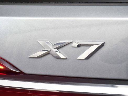 Used 2024 BMW X7 xDrive40i image 98