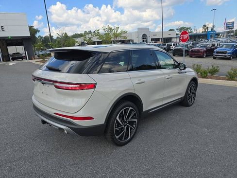 Used 2023 Lincoln Corsair Reserve w/ Equipment Group 201A AWD/4WD image 3