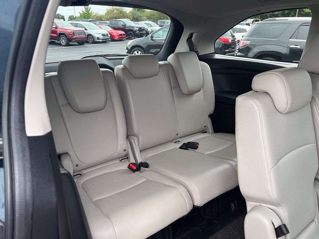 Used 2025 Honda Odyssey EX-L image 11