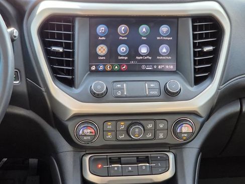 Used 2021 GMC Acadia Denali w/ Denali Technology Package FWD image 11