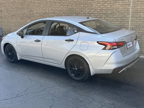 Used 2023 Nissan Versa S w/ Trunk Package image 21