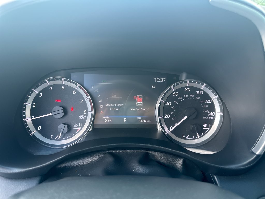 Used 2023 Toyota Highlander XLE FWD image 18