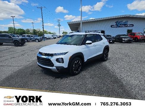 Used 2022 Chevrolet TrailBlazer LT w/ Driver Confidence Package FWD image 1