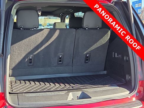 Used 2024 GMC Yukon Denali image 9