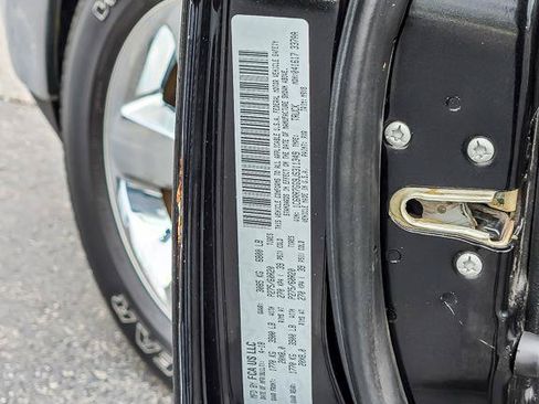 Used 2018 RAM 1500 Big Horn AWD/4WD image 33