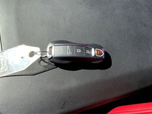 Used 2025 Porsche Panamera 4 image 38