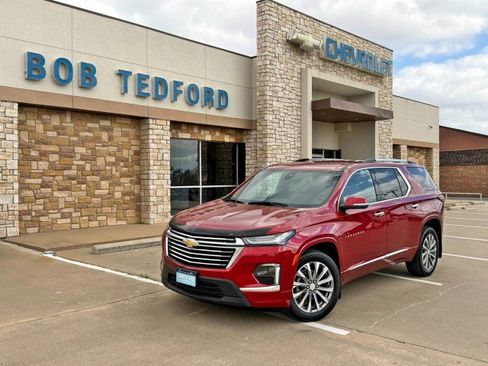 Certified 2023 Chevrolet Traverse Premier image 1