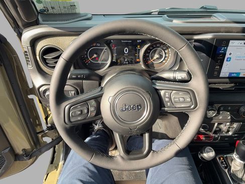 New 2026 Jeep Gladiator Willys AWD/4WD image 11