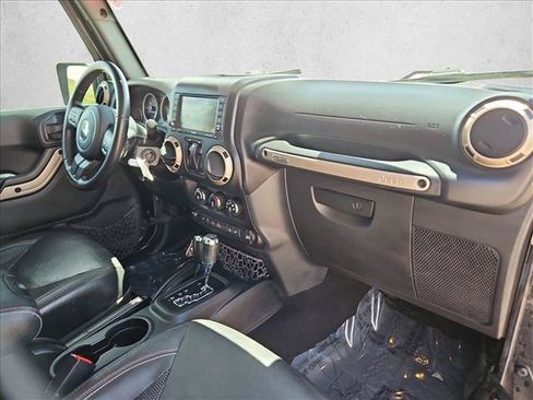 Used 2016 Jeep Wrangler Sahara AWD/4WD image 19