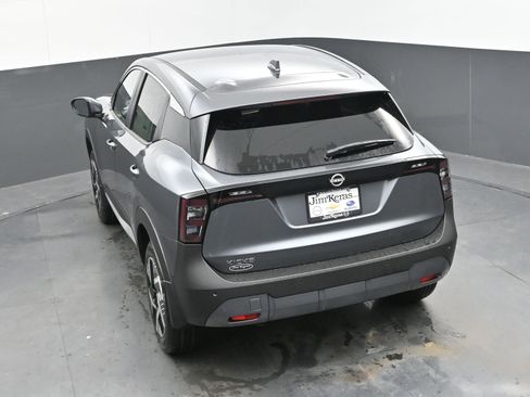 Certified 2025 Nissan Kicks SV image 35