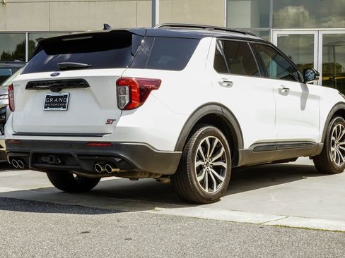 Used 2021 Ford Explorer ST w/ Equipment Group 401A AWD/4WD image 12