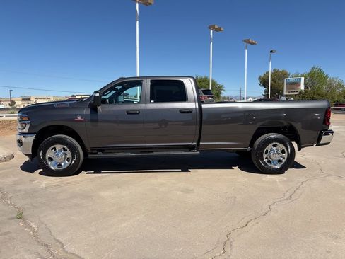 New 2025 RAM 2500 Tradesman AWD/4WD image 8
