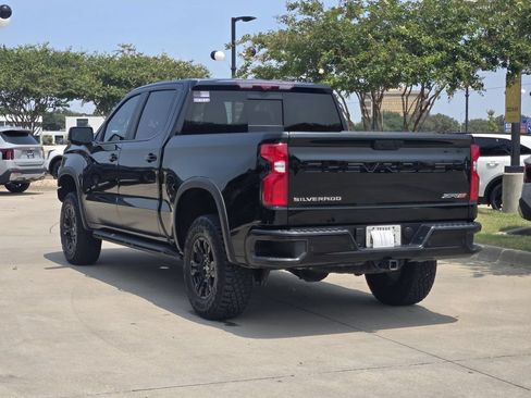 Used 2024 Chevrolet Silverado 1500 ZR2 w/ Technology Package AWD/4WD image 3