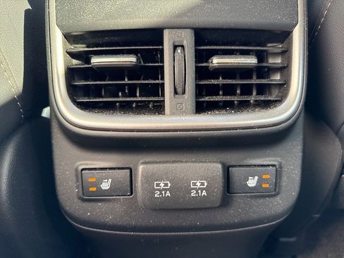 Used 2022 Subaru Outback Limited image 8