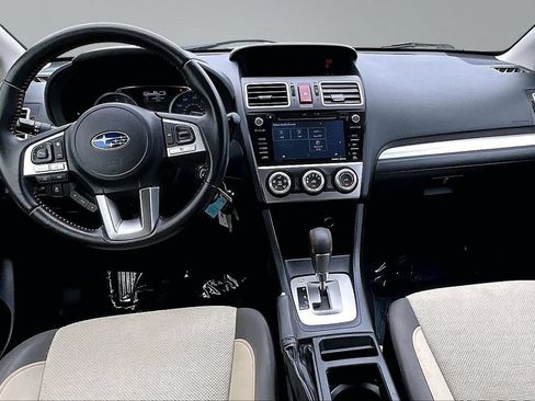 Used 2017 Subaru Crosstrek 2.0i Premium AWD/4WD image 18