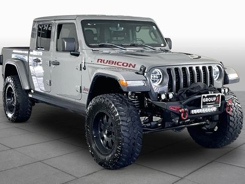 Used 2020 Jeep Gladiator Rubicon image 3