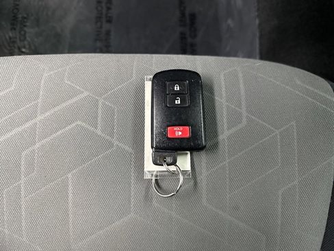 Used 2021 Toyota Tacoma TRD Off-Road image 42