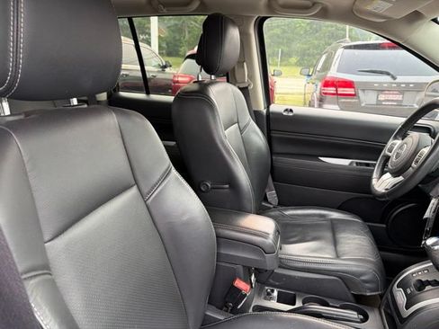 Used 2017 Jeep Compass High Altitude AWD/4WD image 20