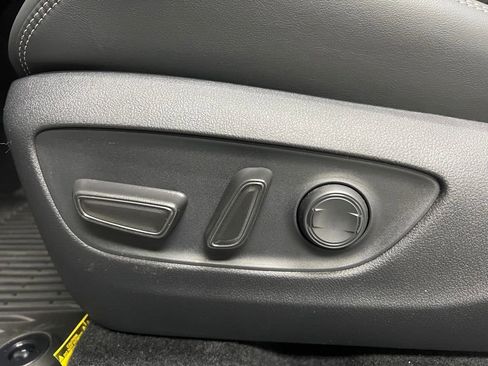 New 2025 Toyota RAV4 XLE Premium image 9