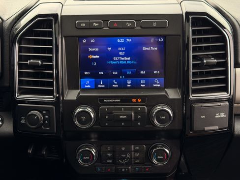 Used 2020 Ford F250 Lariat w/ Lariat Ultimate Package AWD/4WD image 21
