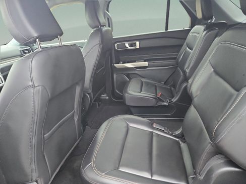 Used 2023 Ford Explorer XLT w/ Equipment Group 202A image 15